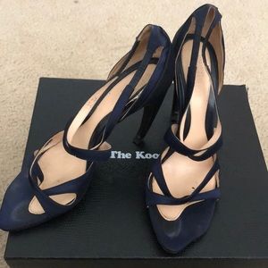 Alexander McQueen navy satin strapped heels
